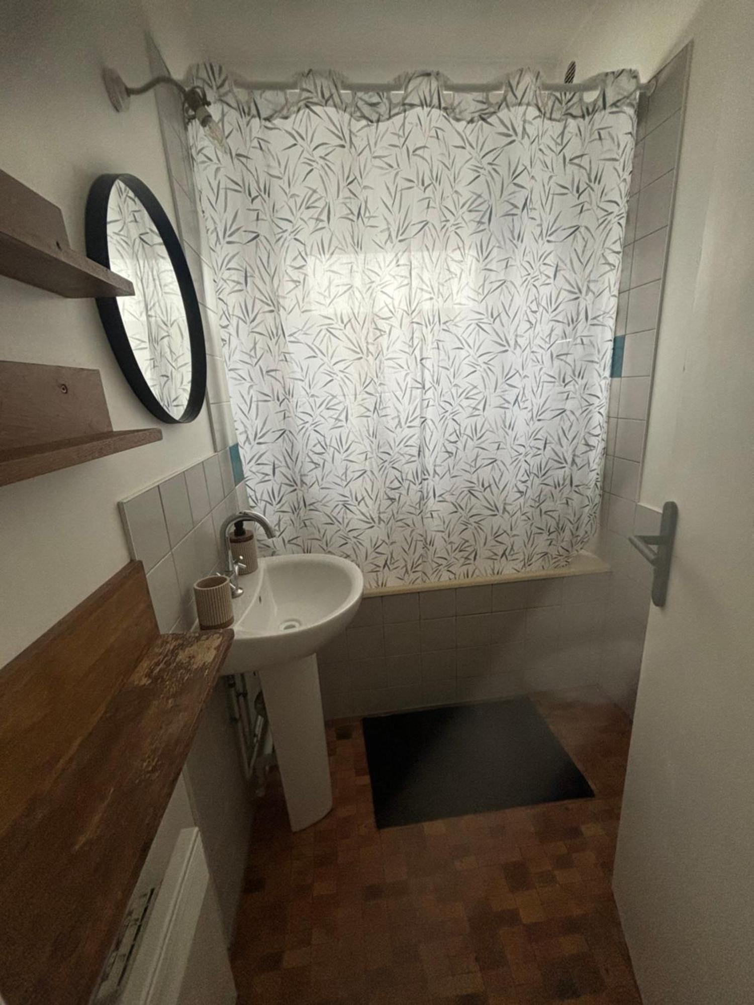 La Maison Du Bonheur A Charonne Párizs Kültér fotó